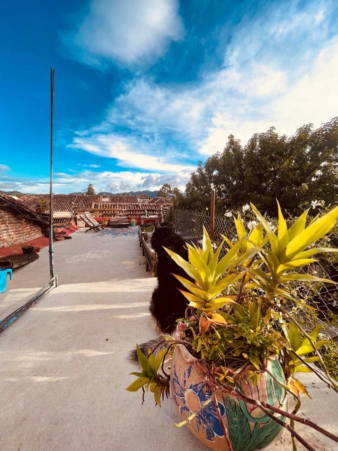 Hostal Posada Mi Casa ซานกริสโตบัล เด ลาสกาซาส ภายนอก รูปภาพ