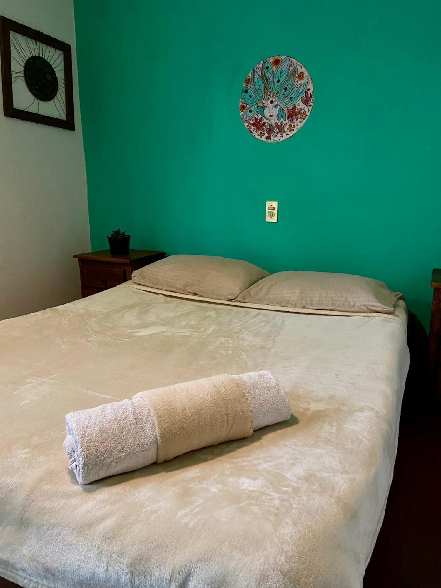 Hostal Posada Mi Casa ซานกริสโตบัล เด ลาสกาซาส ภายนอก รูปภาพ